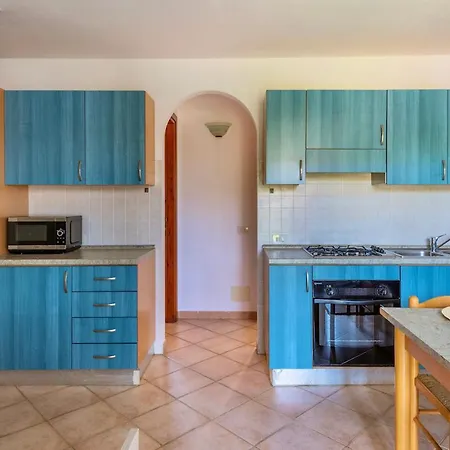 Apartmanhotel Isa-apartments With Air Conditioning And External Outdoor Space In Budoni, At Only 300 M From The Budoni