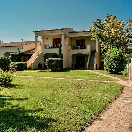 Isa-apartments With Air Conditioning And External Outdoor Space In Budoni, At Only 300 M From The 3* Budoni