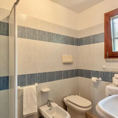 Isa-apartments With Air Conditioning And External Outdoor Space In Budoni, At Only 300 M From The Apartmanhotel 3*