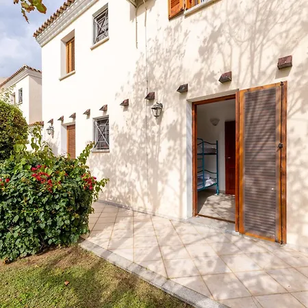 Lejlighedshotel Isa-apartments With Air Conditioning And External Outdoor Space In Budoni, At Only 300 M From The Budoni
