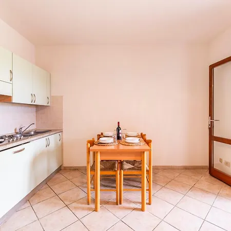 Lejlighedshotel Isa-apartments With Air Conditioning And External Outdoor Space In Budoni, At Only 300 M From The Budoni