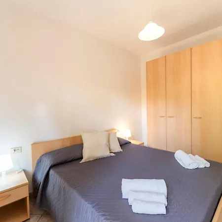 Isa-apartments With Air Conditioning And External Outdoor Space In Budoni, At Only 300 M From The 3* بودوني