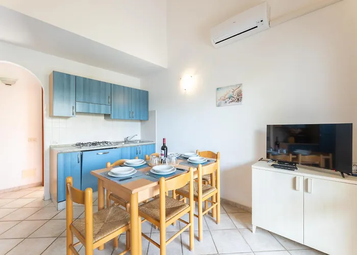 Appart hôtel Isa-apartments With Air Conditioning And External Outdoor Space In Budoni, At Only 300 M From The